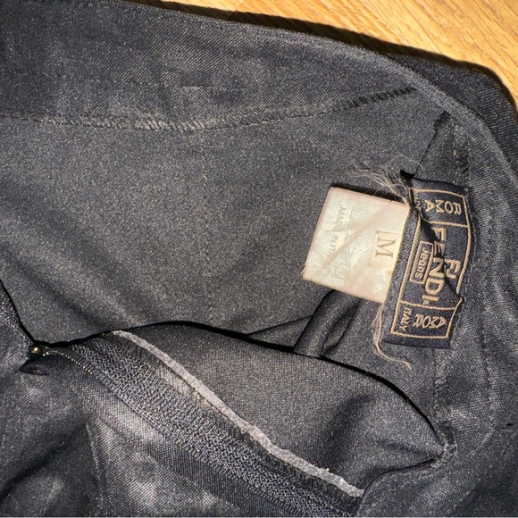 VINTAGE RARE FENDI skirt size Medium fits like a small 0/2 - Picture 6 of 9